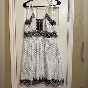 BCBGMaxAzria Black and White Dress Label with Embroidered Trim